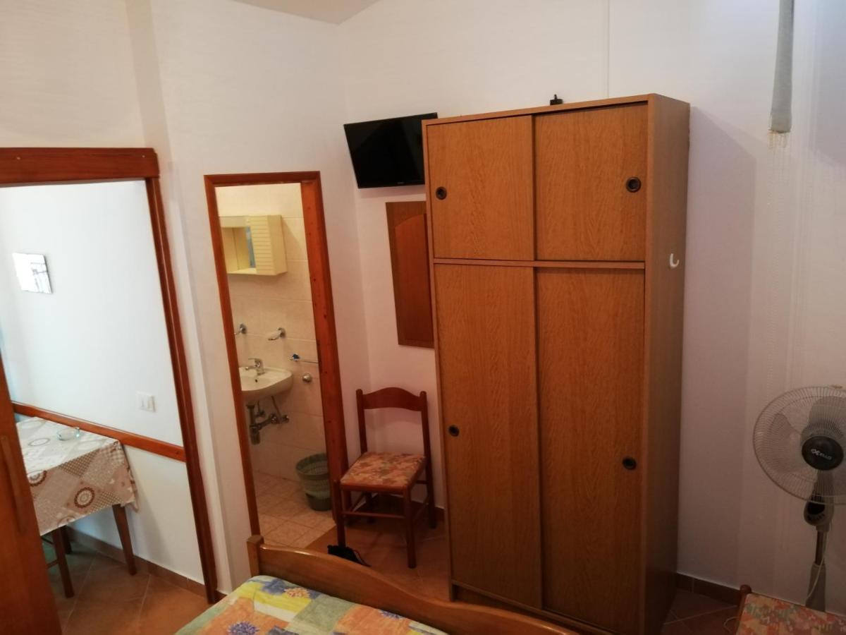Apartments Ana Pogana Punta Križa Extérieur photo